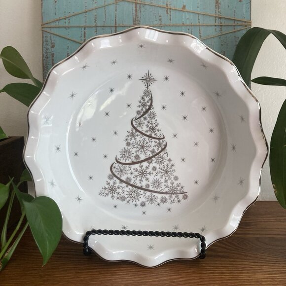 Temptations Metallic Christmas Eve White Silver Tree Fluted Pie Quiche Dish - Picture 1 of 9